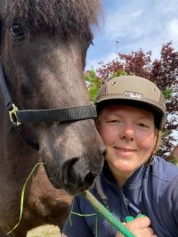 Sandra & Bruney​ Happy Horse Owner