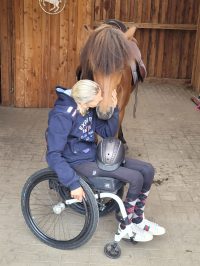 Steffi & Hrekkur​ Happy Horse Owner